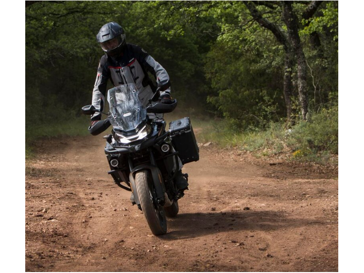 CF MOTO 800 MT EXPLORER
