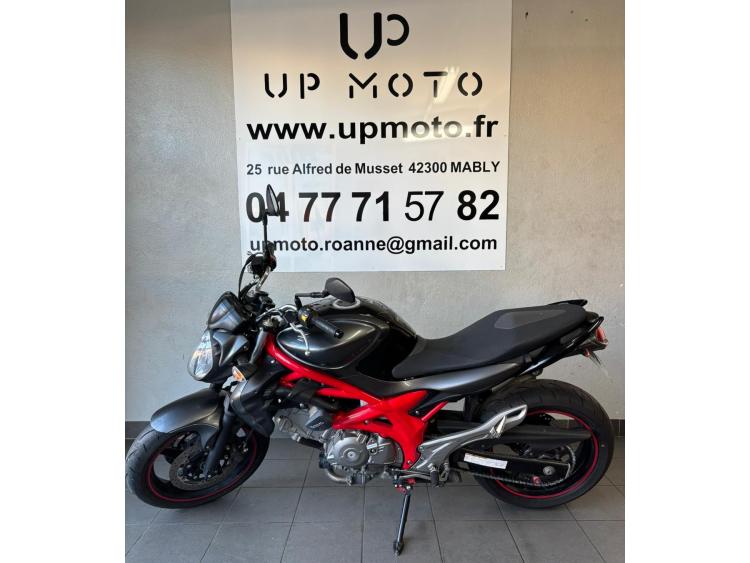 SUZUKI GLADIUS 650 SFV A2