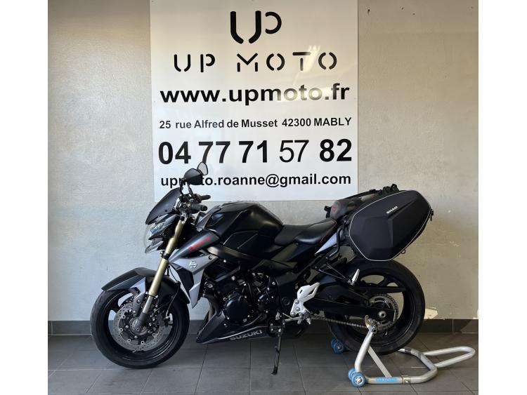 SUZUKI GSR 750 AVEC REVISION DES 24000 KM FAITE